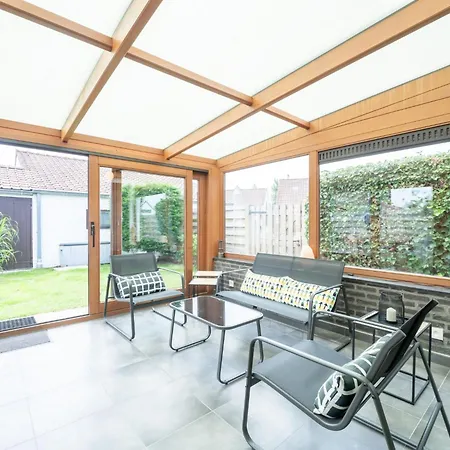 Reynaertpark With Parking By Interhome *